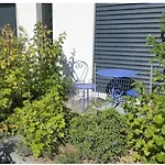 Studio, entrée par terrasse