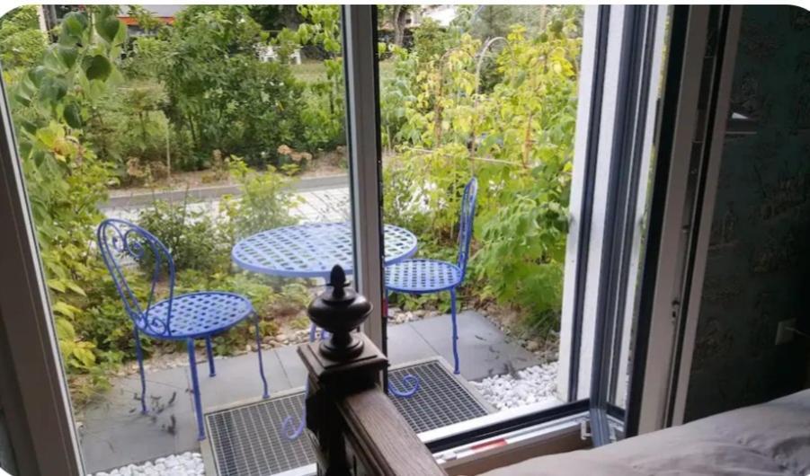 Studio, Entrée Par Terrasse Couette-café