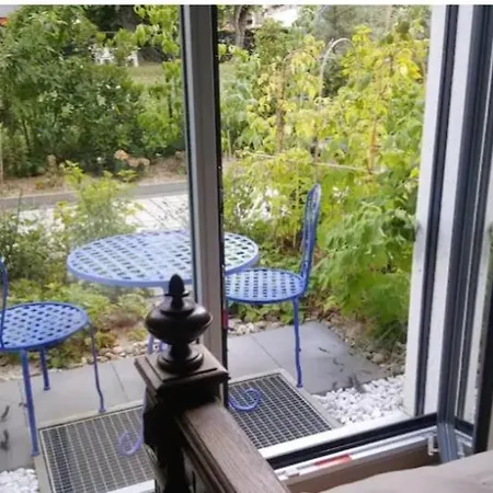 Studio, Entree Par Terrasse Frühstückspension