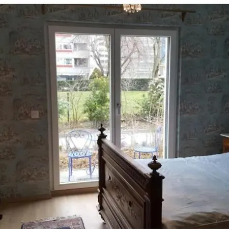 Studio, Entree Par Terrasse Frühstückspension *