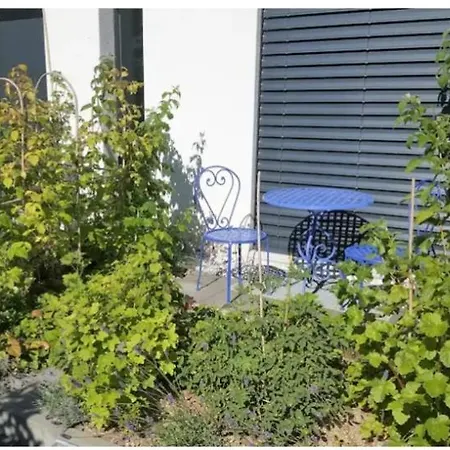 Studio, Entree Par Terrasse Frühstückspension *