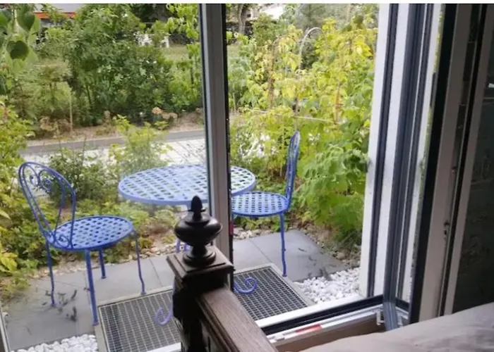 Studio, Entree Par Terrasse